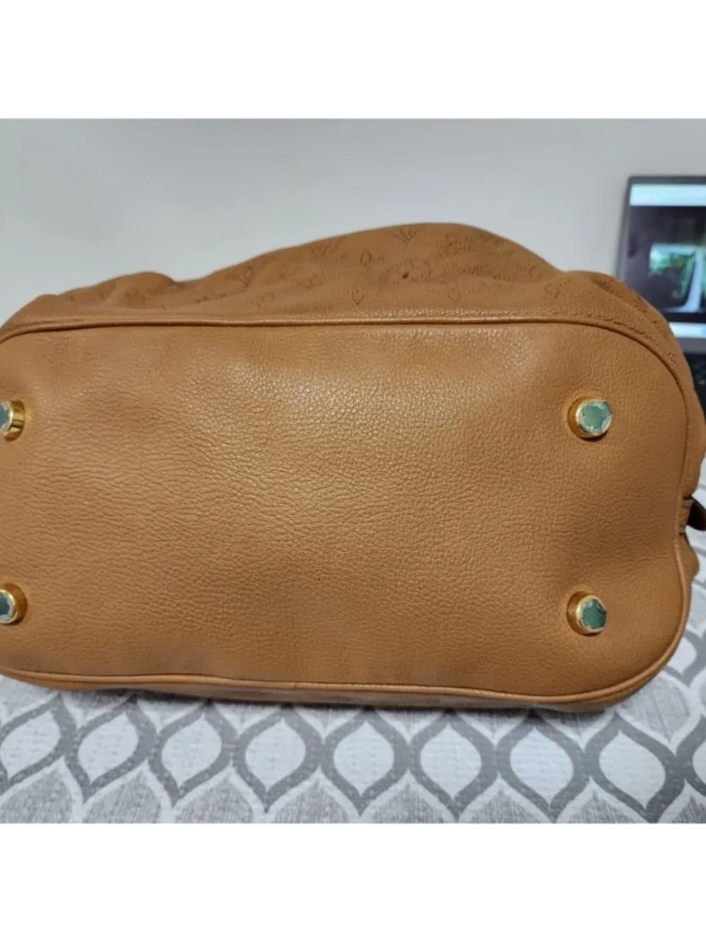 Authentic LOUIS VUITTON Mahina L Hobo Bag Brown